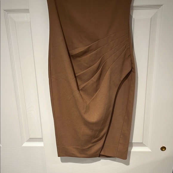 L'AGENCE Brown Camel Sleeveless V-Neck Sheath Midi Dress size 0 00 - Picture 3 of 8